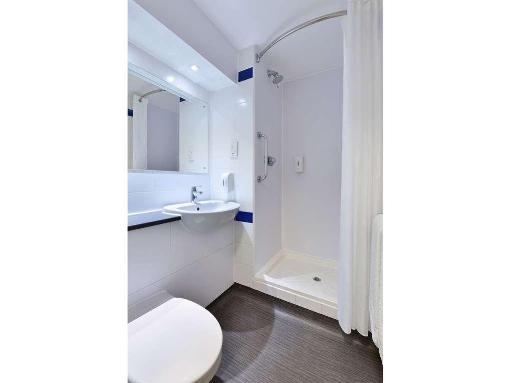 Travelodge London City Liverpool Street Room photo